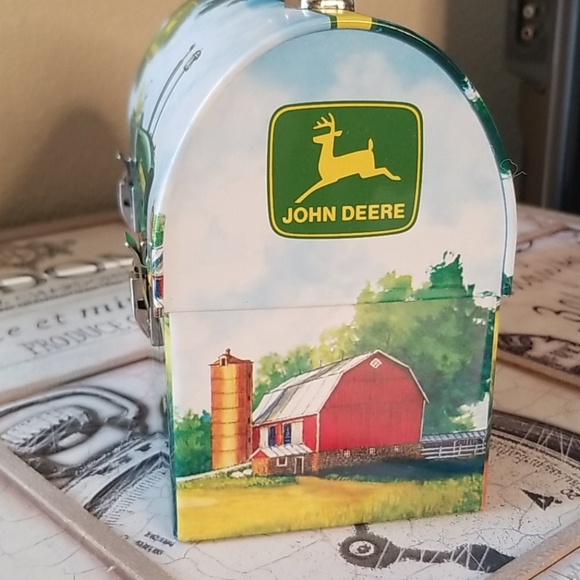 John Deere Small Tin Lunch Box - Picture 3 of 8